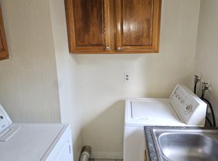 3255 B St APT 2, Sacramento, CA 95816