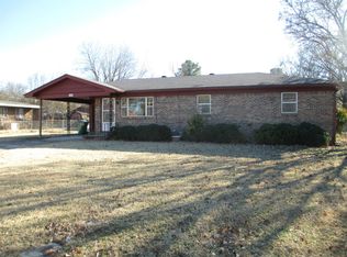 504 E Gum St, Russellville, AR 72802