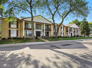 29313 Hayes Rd #13-39, Warren, MI 48088