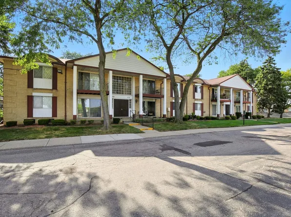 29313 Hayes Rd #13-39, Warren, MI 48088