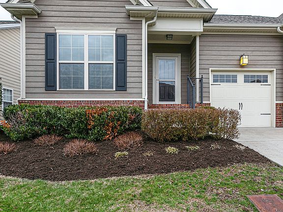 4th image of 728 Meadowcroft Ln