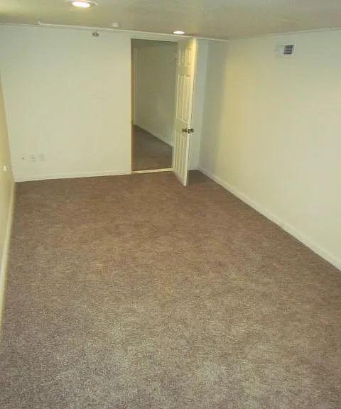3428 N Newton St — Photo 14