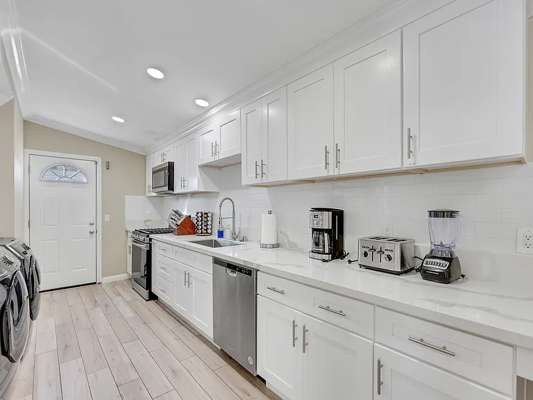 9971 Chanticleer Rd — Photo 35