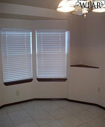 3rd image of 502 Oak St