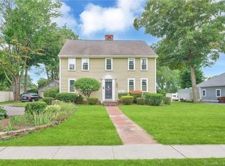 1424 Enfield St, Enfield, CT 06082