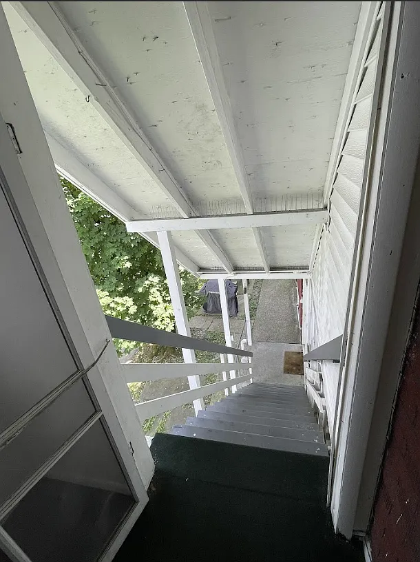 2 bed, $1,300 — Photo 2
