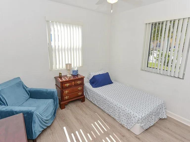 727 Bunker Rd — Photo 17