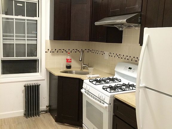 4th image of 16820 88th Avenue # Fl 2nd