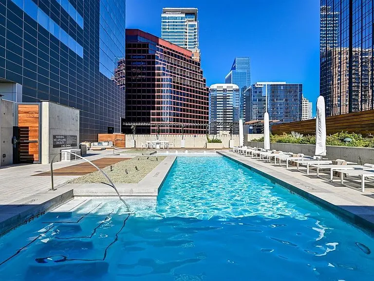 210 Lavaca St #2608 — Photo 4