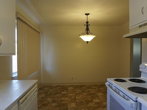 2nd image of 1172 White Dr