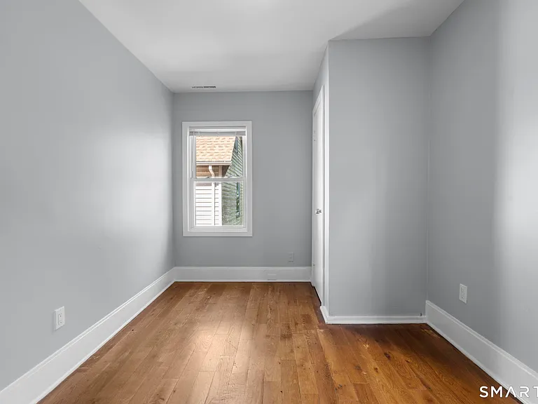 165 Starr St #2 — Photo 27