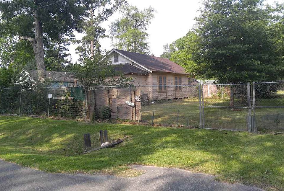 1st image of 5205 Idylwood St