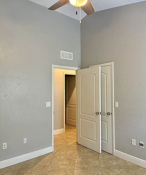 3125 Shelby Way — Photo 12