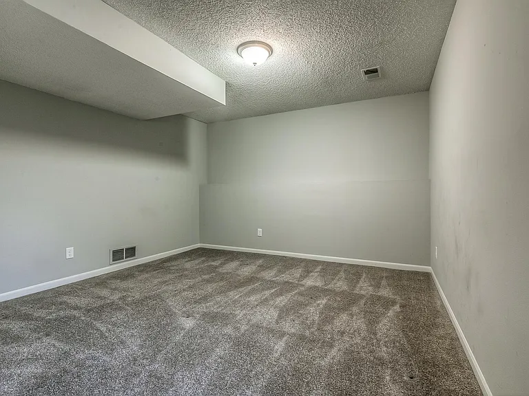 13749 W 62nd St — Photo 17