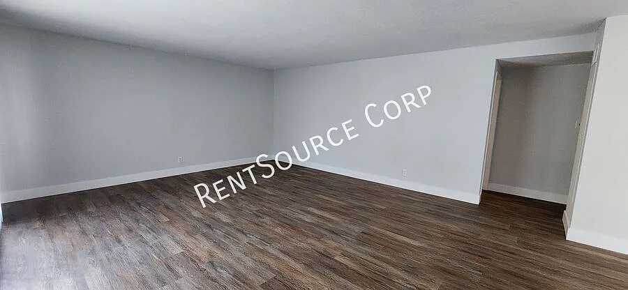 2 Bedroom 2 Bath Upper Level Condo For Rent in Upland — Photo 4