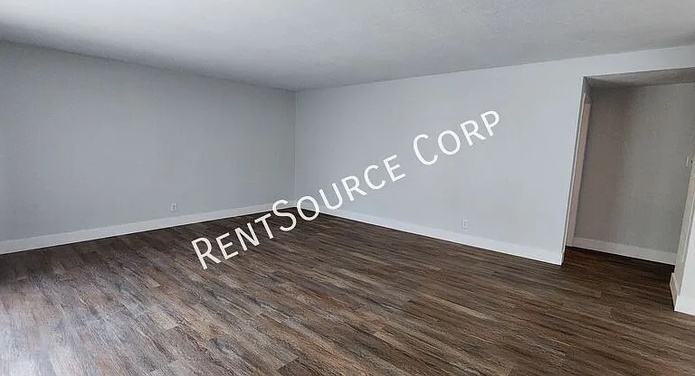 850 N Redding Way #C — Photo 4