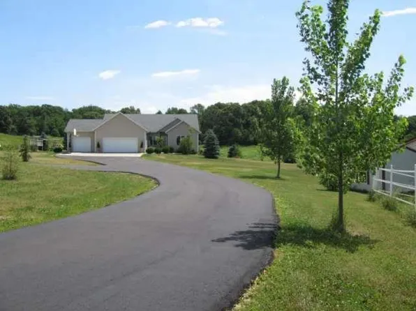 1330 Fritz Road, Verona, WI 53593