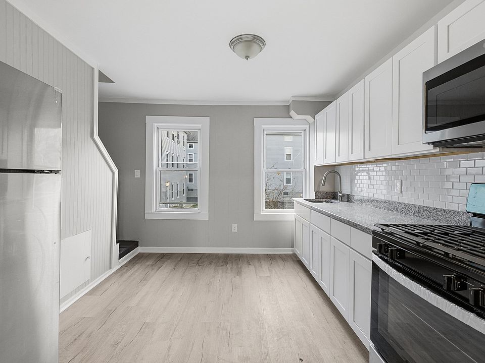 1st image of 255 Rodman St #3