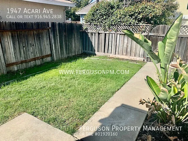 1947 Acari Ave — Photo 15