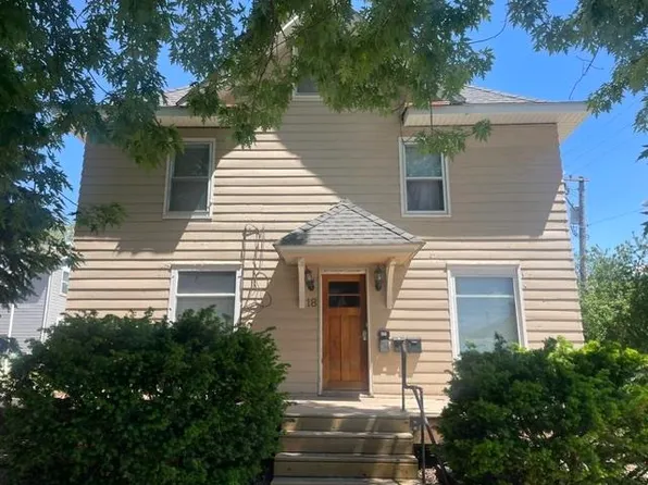 18 N Dodge St, Iowa City, IA 52245