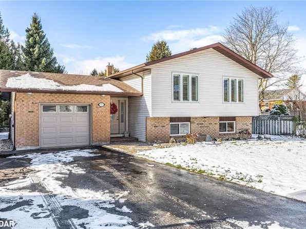 72 Cooper St, Grand Valley, ON L9W 5N5