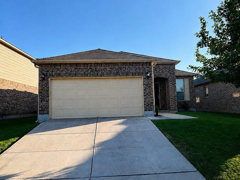 130 Sundown Ave — Photo 1