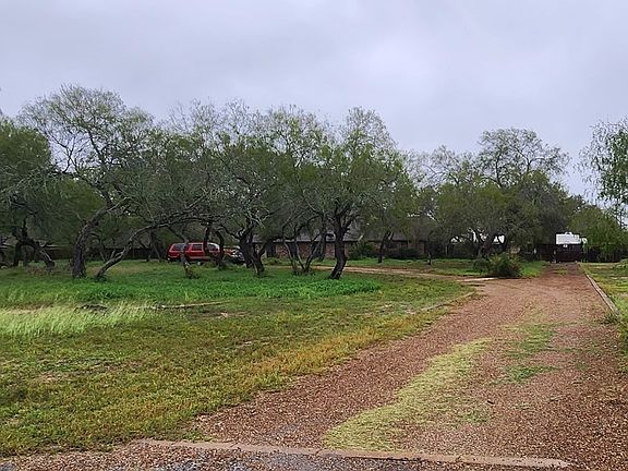 2nd image of 239 Lonnie Ln