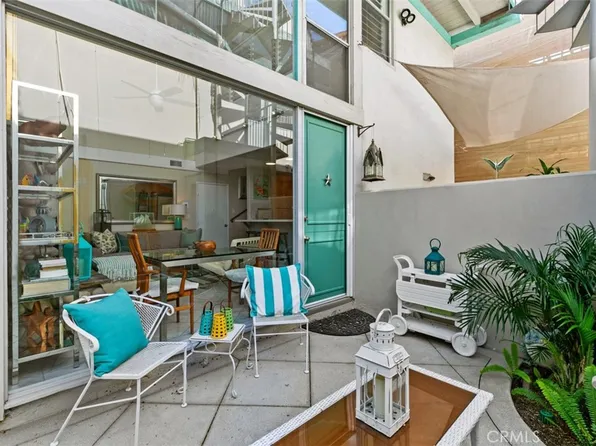 436 Fernleaf Ave #1/2, Corona Del Mar, CA 92625