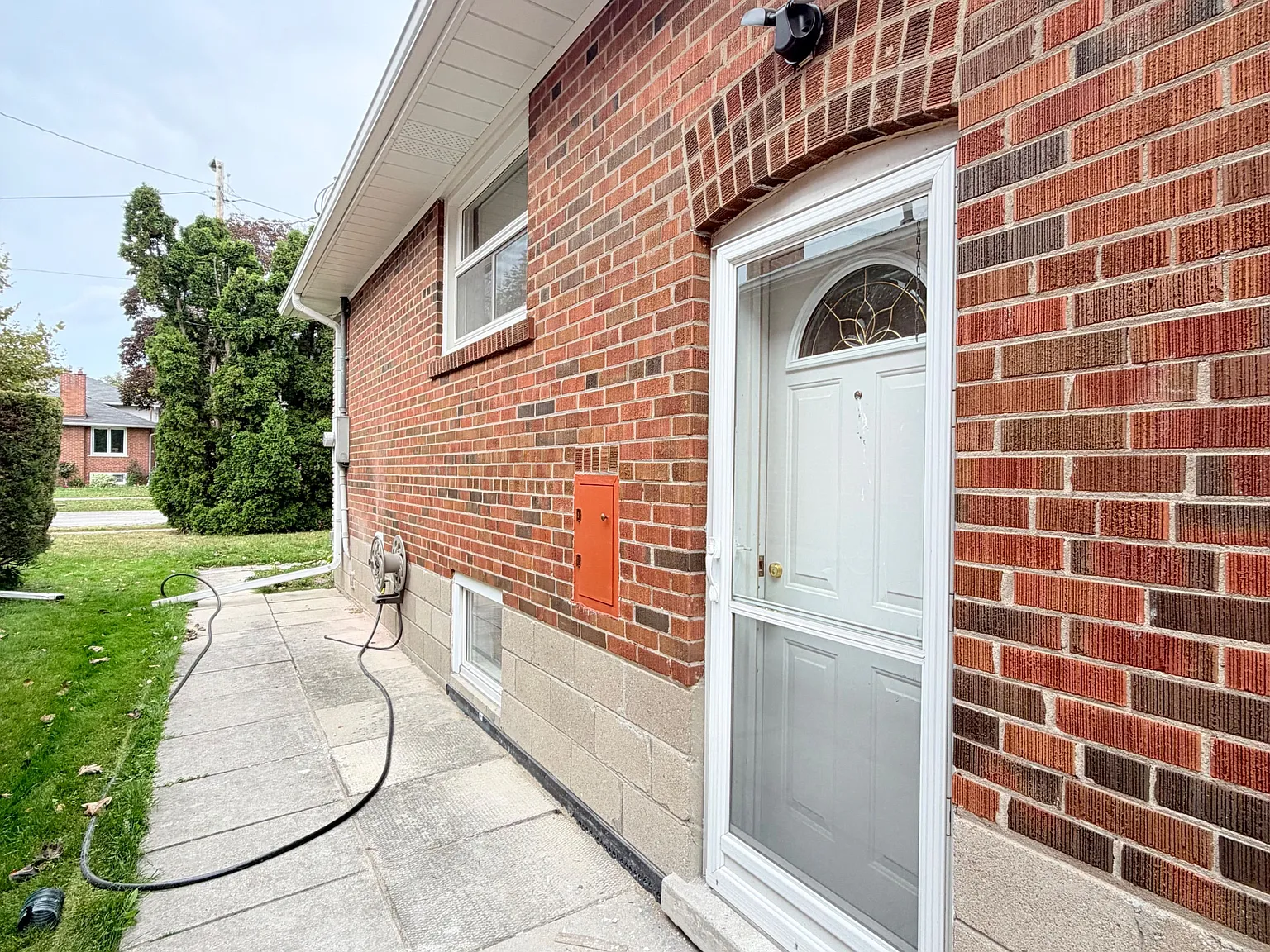 3 bed, $2,700 — Photo 3