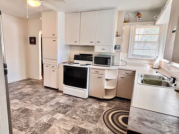 5th image of 1016 E Cherokee Street
