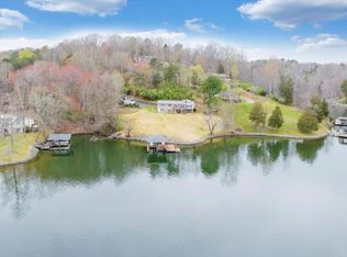 1417 Ellis Rd, Hardy, VA 24101