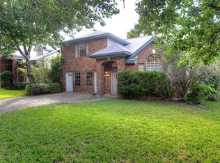 12814 Hunters Chase Dr, Austin, TX 78729