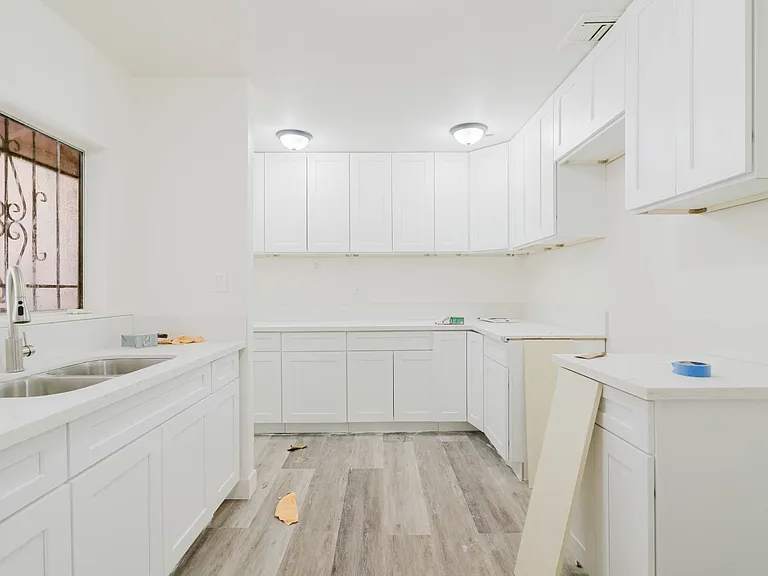 5257 Fountain Ave — Photo 7