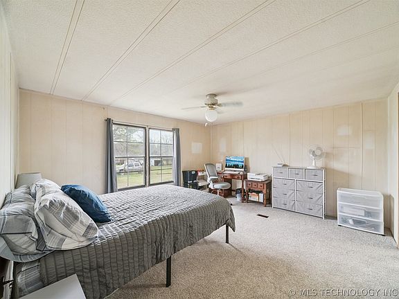 3rd image of 358126 E 5400th Rd