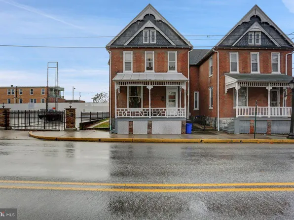 20 N Earl St, Shippensburg, PA 17257