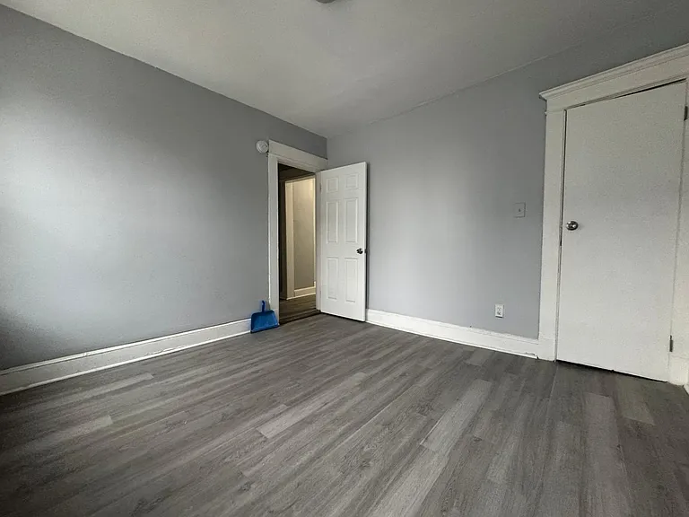 24 Vermont St #3 — Photo 2
