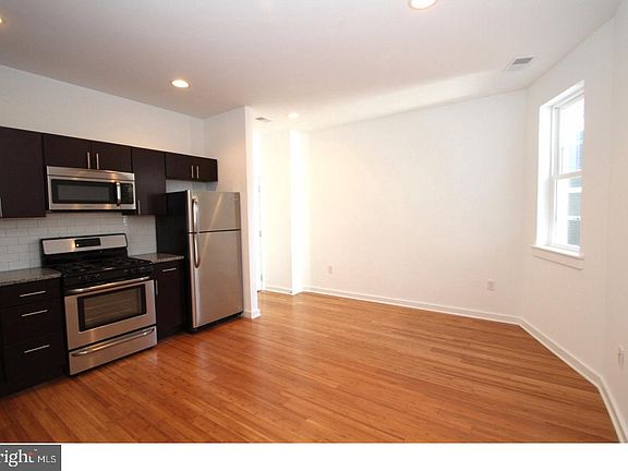 5th image of 3118-20 Richmond St #2
