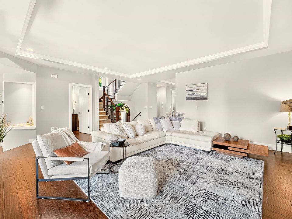 1st image of 3401 Horizon Dr