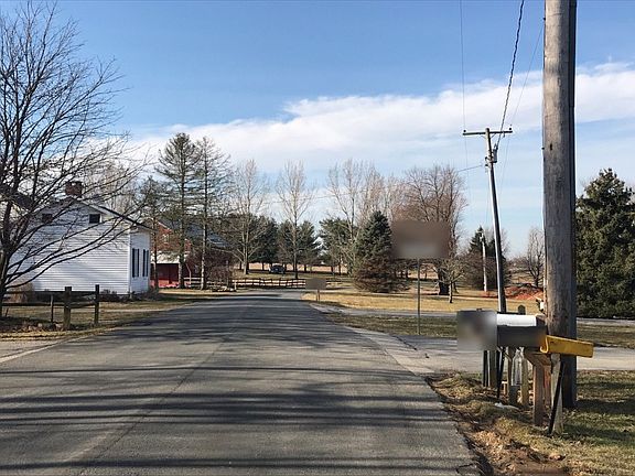 4th image of 711 Humbert Schoolhouse Rd