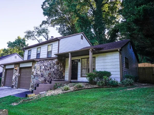 4847 Brasac Dr, Stone Mountain, GA 30083