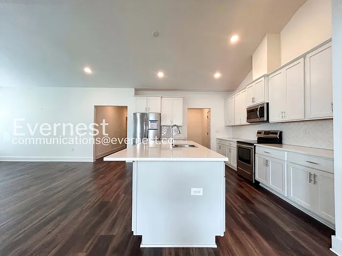 2311 Murano Dr — Photo 3