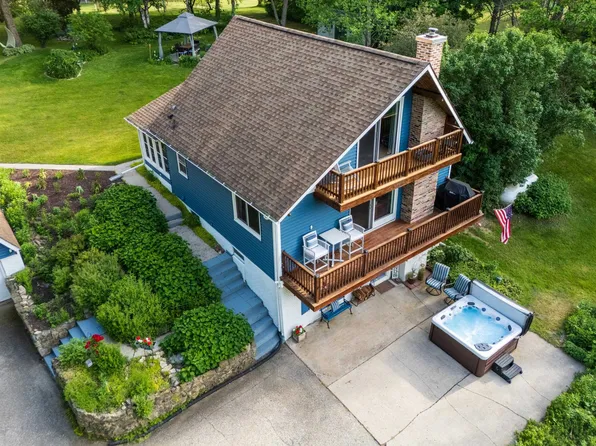 550 E Applewood Rd, Edgerton, WI 53534