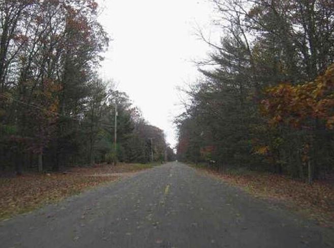 2nd image of 4124 Fenner Rd