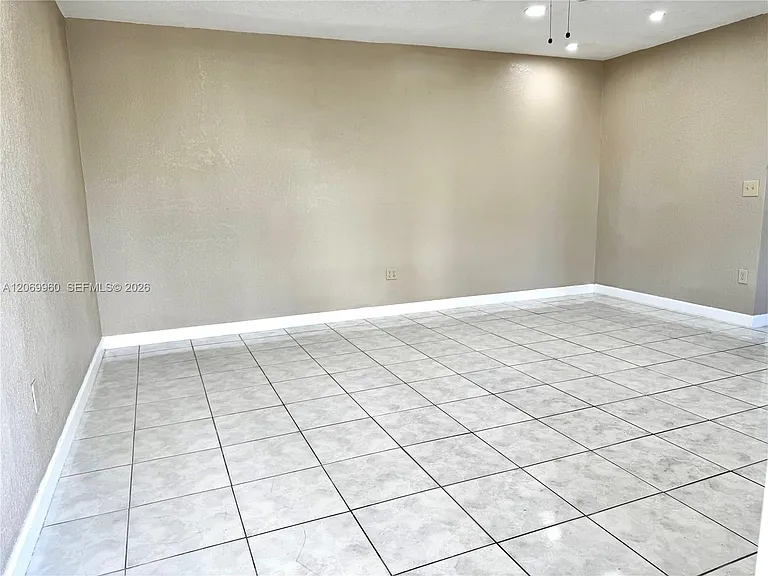 1837 NW 17th Ave #1666 — Photo 6