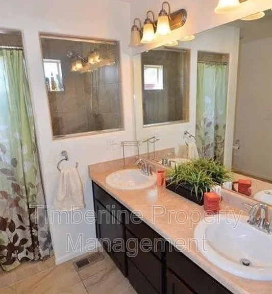 8075 Longleaf Ln — Photo 7