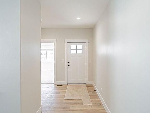 2nd image of 562 Zions St