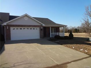 102 Black Oak Dr APT B, Desloge, MO 63601