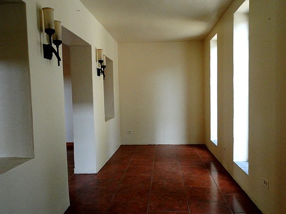 2nd image of 5111 Camino De La Vis