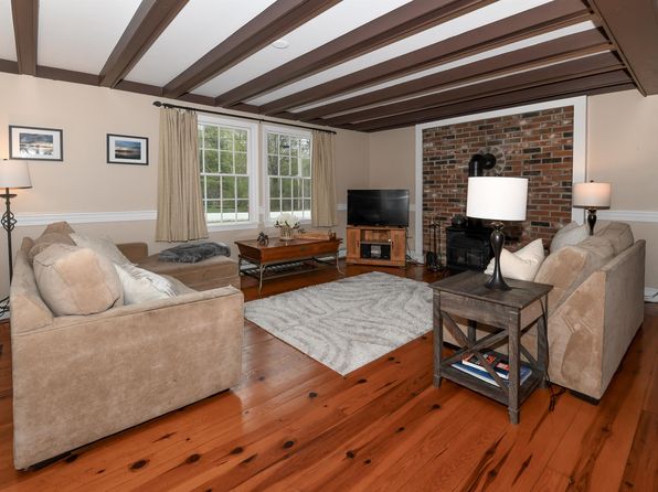 66 Ash Street, Conway, NH 03860