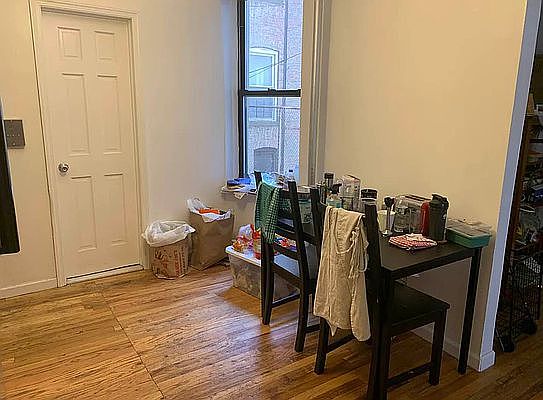 4th image of 526 Lafayette Ave APT 3